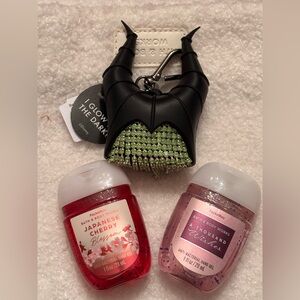 🆕 Bath & Body Works Hand Sanitizer Set with Disney Villans holder -NWT
